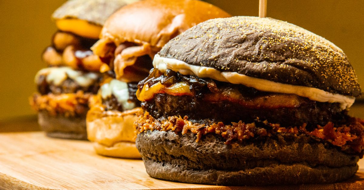 Burger gourmet food truck — viande fraîche et frites maison